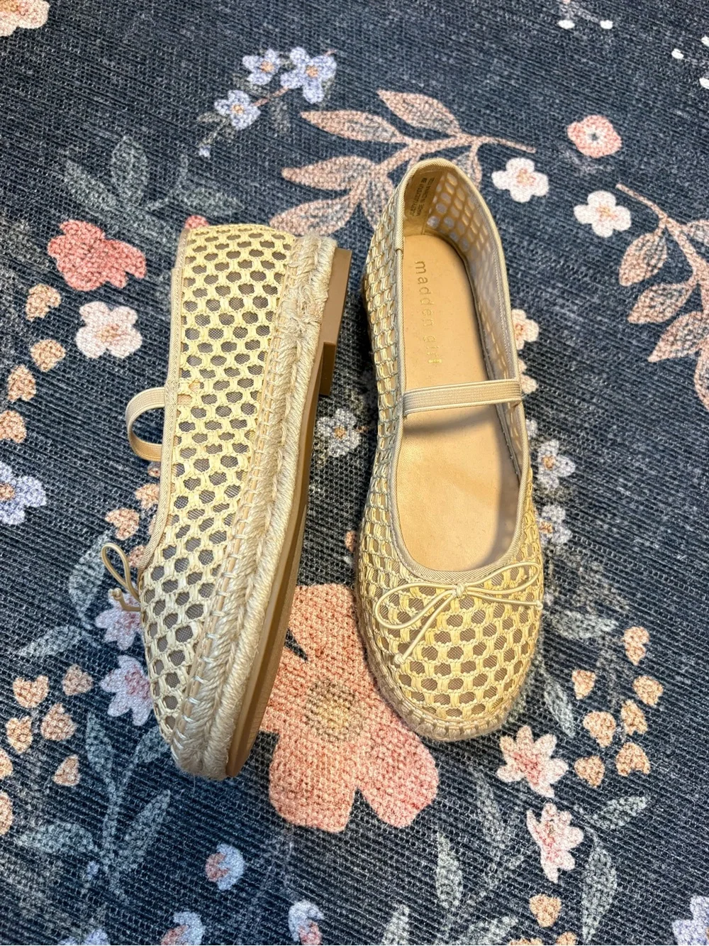 Madden Girl beige woven